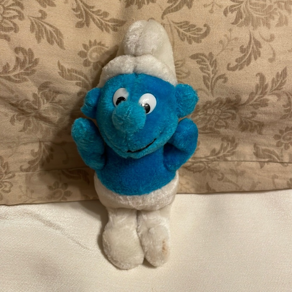 🎉3 for $30. 🎉 Wallace & Berrie vintage 1981 plush Smurf (mlb)